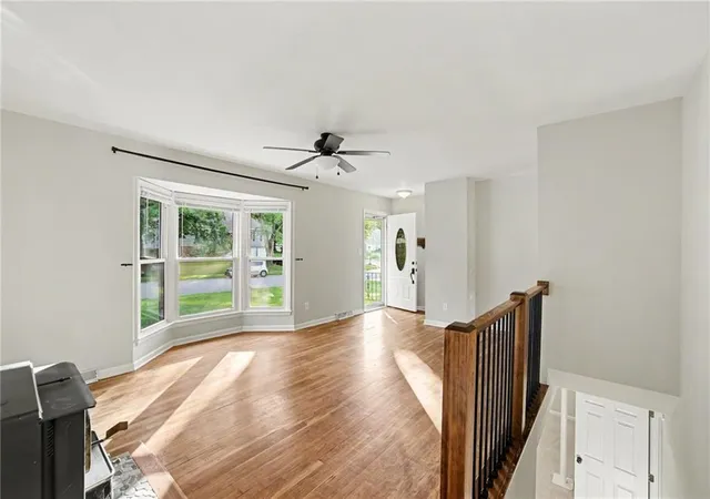 Photo 4 of Sale Pending at 13254 Park Hills Dr, Grandview, MO 64030 | MLS# 2640478 | Listing updated on 2026-09-19