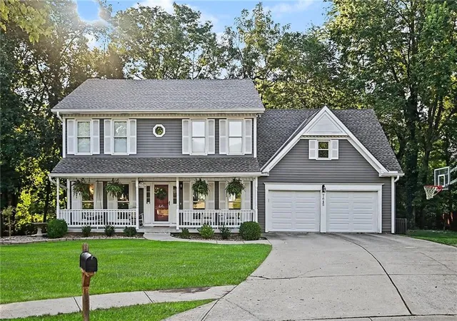 Photo 3 of Single family home for sale at 7645 N Lucerne Ct, Kansas City, MO 64151 | MLS# 2640502 | Listing updated on 2026-10-19