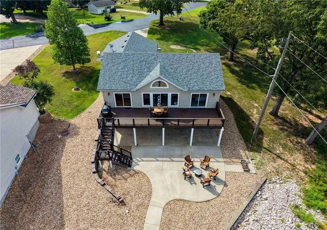Photo 2 of Single family home for sale at 129 Drake Ln, Climax Springs, MO 65324 | MLS# 2640503 | Listing updated on 2026-09-30