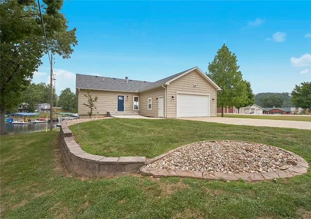 Photo 41 of Sale Pending at 129 Drake Ln, Climax Springs, MO 65324 | MLS# 2640503 | Listing updated on 2026-10-17