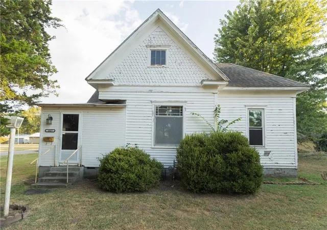 Single family home for sale at 1027 E 6th Street, Cherryvale, KS 67335 | MLS# 2640514