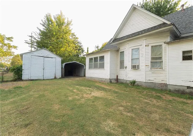Photo 2 of Single family home for sale at 1027 E 6th Street, Cherryvale, KS 67335 | MLS# 2640514 | Listing updated on 2026-09-05