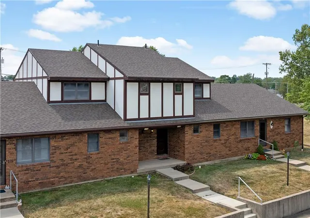 Photo 1 of Townhouse for sale at 1104 Jeff Cir, Paola, KS 66071 | MLS# 2640523 | Listing updated on 2026-09-05