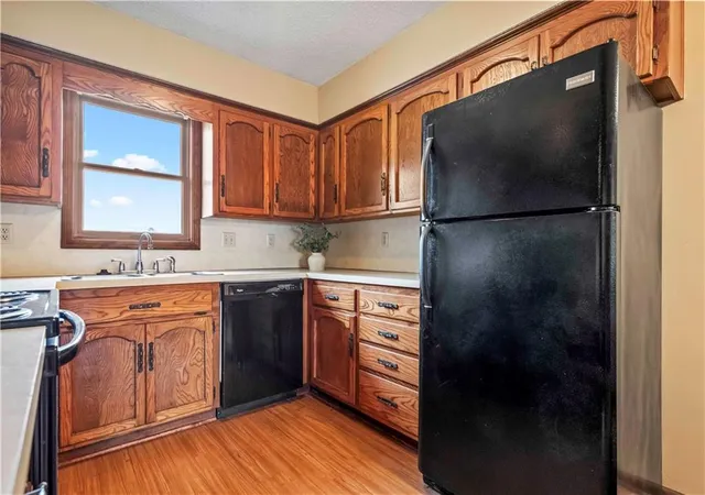 Photo 2 of Townhouse for sale at 1104 Jeff Cir, Paola, KS 66071 | MLS# 2640523 | Listing updated on 2026-09-05