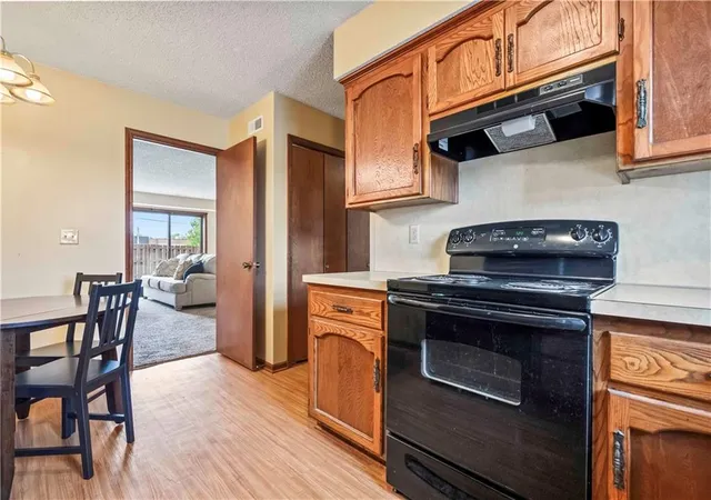 Photo 4 of Townhouse for sale at 1104 Jeff Cir, Paola, KS 66071 | MLS# 2640523 | Listing updated on 2026-09-05
