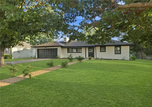 Photo 2 of Single family home for sale at 9277 State Ave, Kansas City, KS 66112 | MLS# 2640532 | Listing updated on 2026-09-22