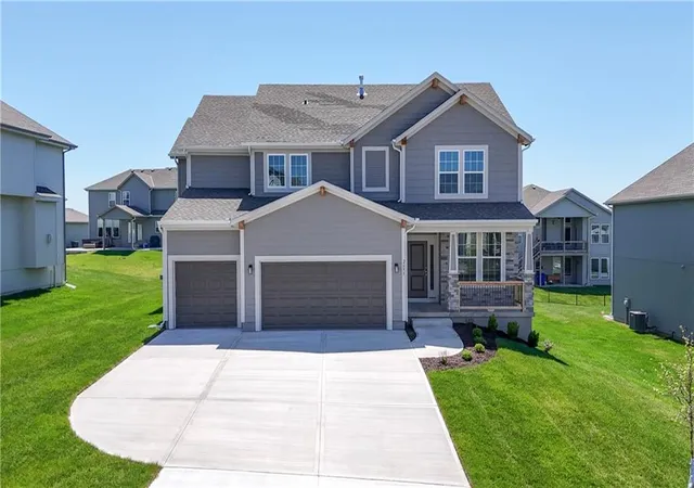 Photo 1 of Single family home for sale at 2695 W Park St, Olathe, KS 66061 | MLS# 2640541 | Listing updated on 2026-10-22