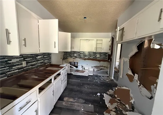 Photo 3 of Sale Pending at 3909 E 58th Street, Kansas City, MO 64130 | MLS# 2640560 | Listing updated on 2026-10-05