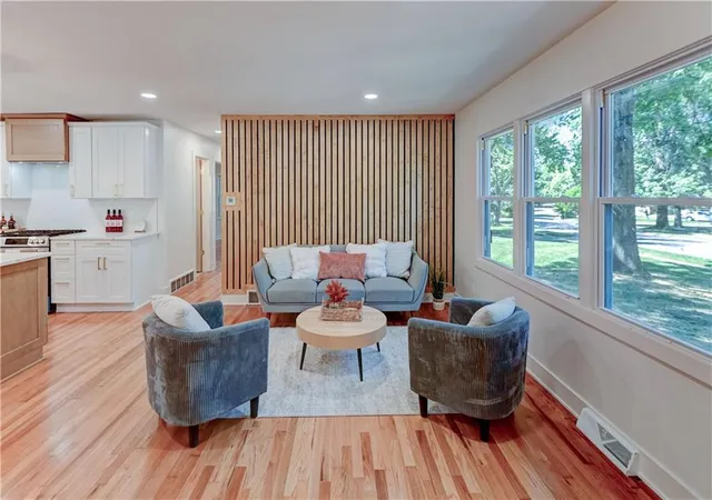Photo 4 of Sale Pending at 5801 W 99th Street, Overland Park, KS 66207 | MLS# 2640592 | Listing updated on 2026-09-07