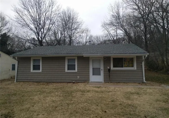 Single family home for sale at 7800 E 51st Street, Kansas City, MO 64129 | MLS# 2640619