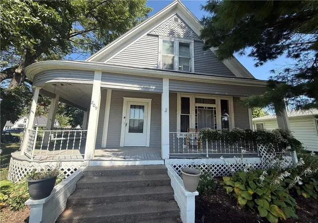 Photo 1 of Sale Pending at 209 W Nodaway St, Oregon, MO 64473 | MLS# 2640635 | Listing updated on 2026-10-02