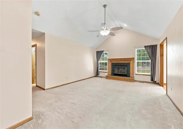 Photo 4 of Sale Pending at 1534 NE Stonewood Dr, Lees Summit, MO 64086 | MLS# 2640646 | Listing updated on 2026-09-17