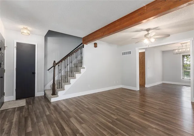Photo 4 of Sale Pending at 6902 Michael Ln, Pleasant Valley, MO 64068 | MLS# 2640660 | Listing updated on 2026-09-08