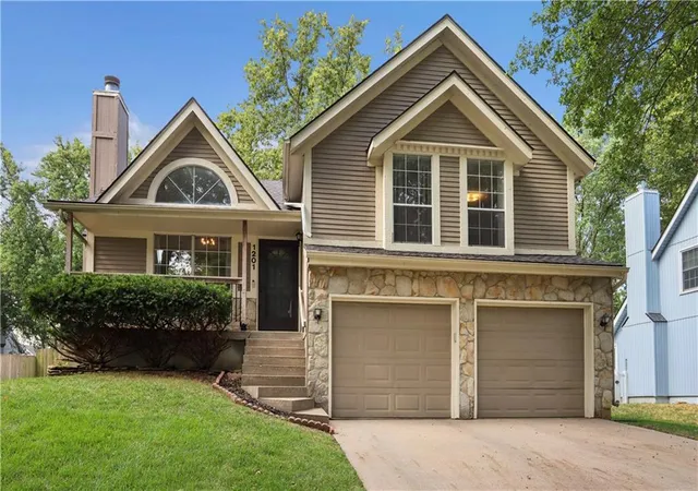 Single family home for sale at 1201 N Sunset Dr, Olathe, KS 66061 | MLS# 2640669