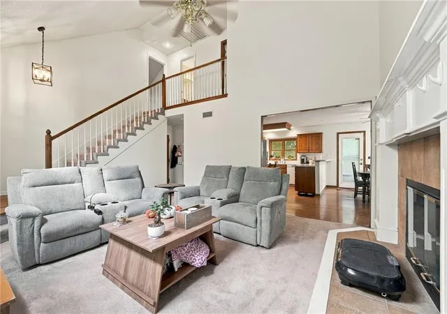 Photo 3 of Single family home for sale at 7524 Nw 74th Terrace, Kansas City, MO 64152 | MLS# 2640672 | Listing updated on 2026-10-28