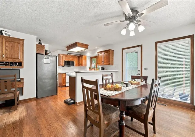 Photo 3 of Single family home for sale at 7524 NW 74th Terrace, Kansas City, MO 64152 | MLS# 2640672 | Listing updated on 2026-10-28