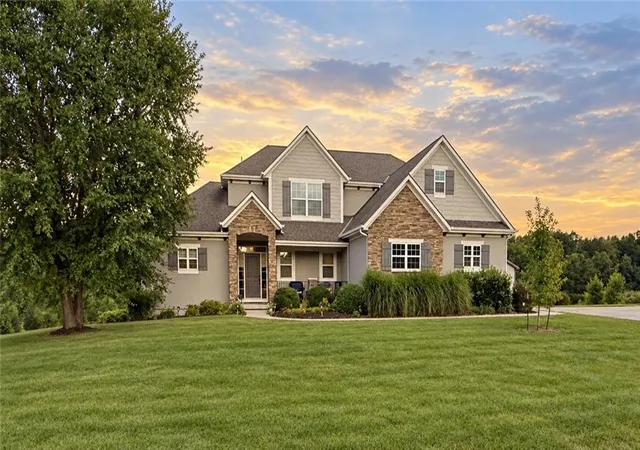 Photo 1 of Sale Pending at 17625 Rock Is Dr, Pleasant Hill, MO 64080 | MLS# 2640682 | Listing updated on 2026-09-12