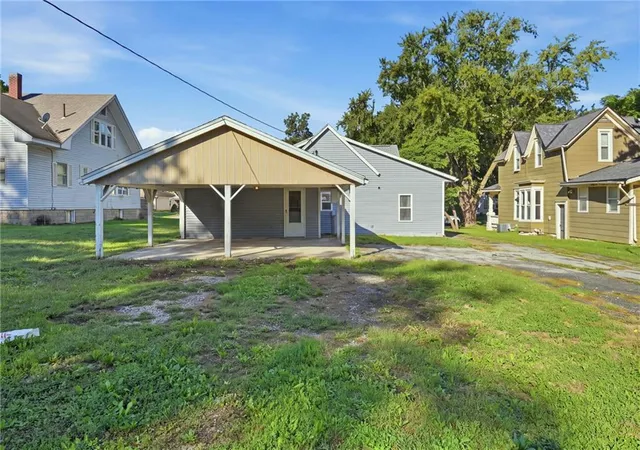Photo 3 of Single family home for sale at 406 S 3rd Street, Odessa, MO 64076 | MLS# 2640684 | Listing updated on 2026-10-07