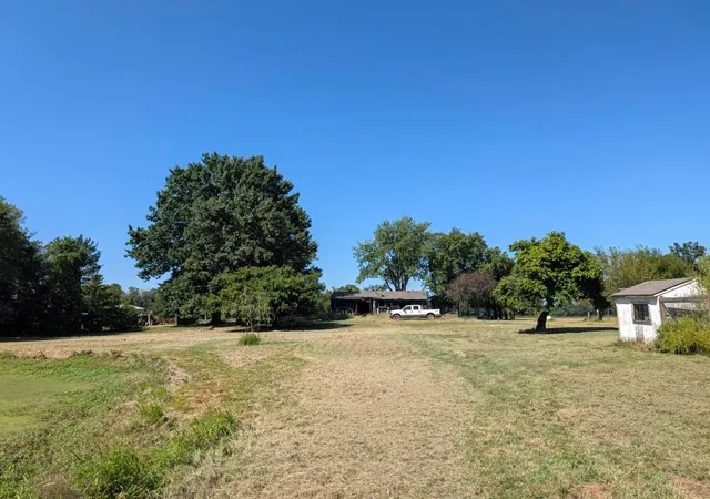 Photo 2 of Single family home for sale at 11205 S Cave Rd, Lone Jack, MO 64070 | MLS# 2640688 | Listing updated on 2026-09-08
