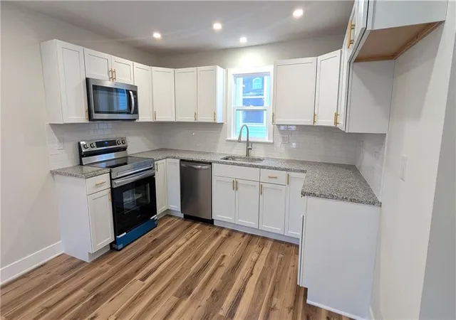 Photo 4 of Single family home for sale at 3403 E 62 Street, Kansas City, MO 64130 | MLS# 2640708 | Listing updated on 2026-09-06