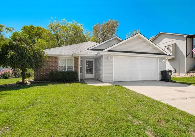 Photo 1 of Single family home for sale at 603 Crk Ridge Dr, Grain Valley, MO 64029 | MLS# 2640720 | Listing updated on 2026-10-05