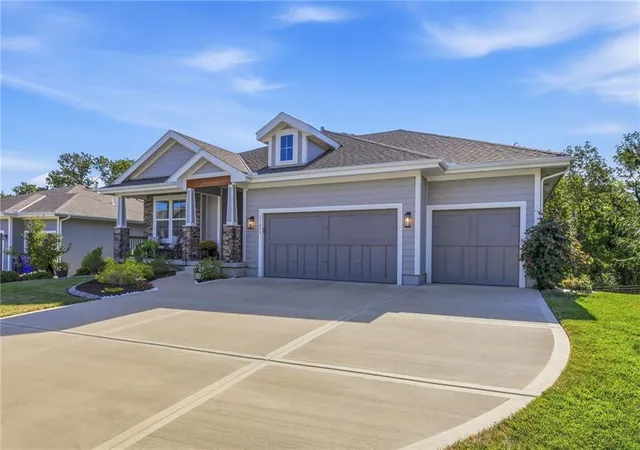 Photo 1 of Single family home for sale at 11653 S Barker Rd, Olathe, KS 66061 | MLS# 2640753 | Listing updated on 2026-10-18