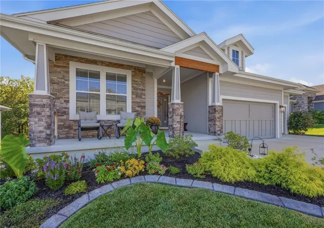 Photo 4 of Single family home for sale at 11653 S Barker Rd, Olathe, KS 66061 | MLS# 2640753 | Listing updated on 2026-10-18
