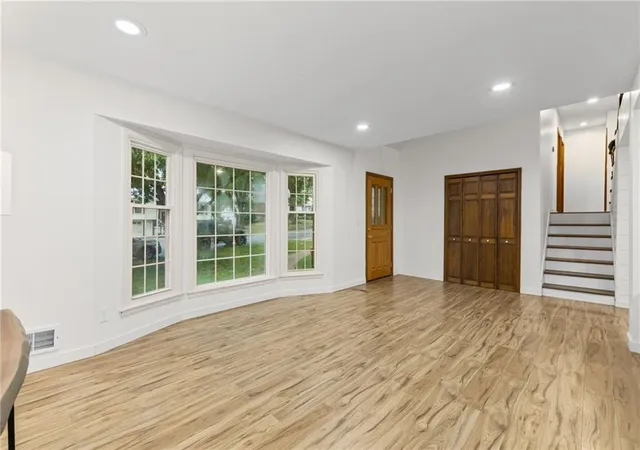 Photo 3 of Sale Pending at 2612 Ne 69th Street, Kansas City, MO 64119 | MLS# 2640760 | Listing updated on 2026-09-26