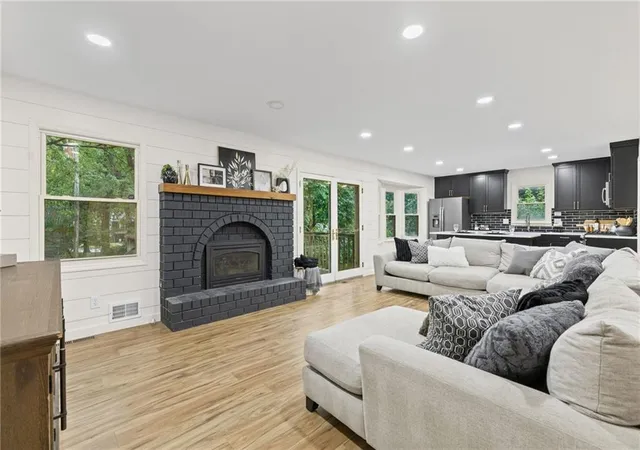Photo 4 of Sale Pending at 2612 NE 69th Street, Kansas City, MO 64119 | MLS# 2640760 | Listing updated on 2026-09-26