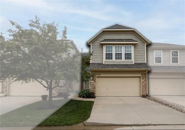 Photo 1 of Townhouse for sale at 8948 Inkster St, Lenexa, KS 66227 | MLS# 2640770 | Listing updated on 2026-09-17