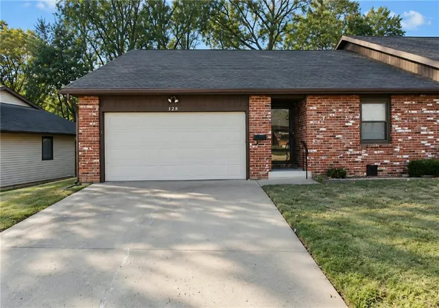Photo 1 of Townhouse for sale at 128 S Ryans, Saint Joseph, MO 64506 | MLS# 2640785 | Listing updated on 2026-10-10