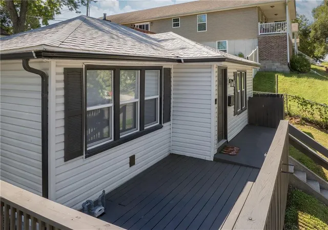 Photo 2 of Sale Pending at 2718 Mary St, Saint Joseph, MO 64507 | MLS# 2640794 | Listing updated on 2026-10-09