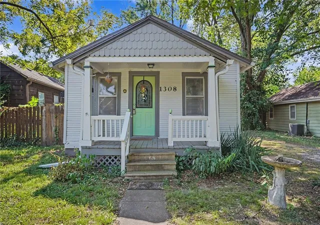 Photo 1 of Single family home for sale at 1308 Oak Hl Ave, Lawrence, KS 66044 | MLS# 2640796 | Listing updated on 2026-10-08