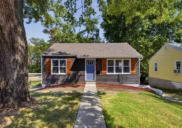 Single family home for sale at 3513 Elmwood Ave, Kansas City, MO 64128 | MLS# 2640806
