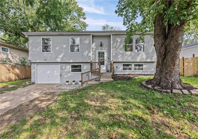 Photo 2 of Single family home for sale at 108 W Mcdonald St, Edgerton, KS 66021 | MLS# 2640809 | Listing updated on 2026-10-06