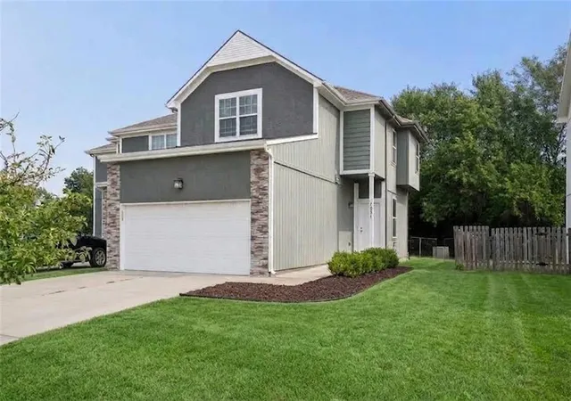Photo 2 of Multi family home for sale at 7531 Mccoy St, Shawnee, KS 66227 | MLS# 2640816 | Listing updated on 2026-09-16