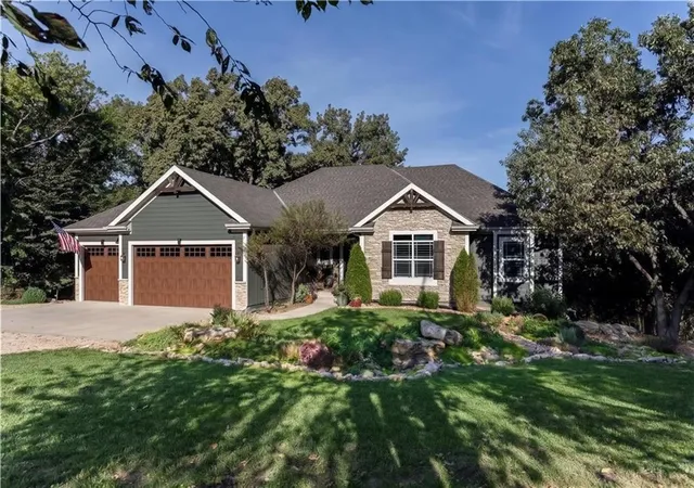 Photo 1 of Single family home for sale at 17361 Blue Moon Ln, Tonganoxie, KS 66086 | MLS# 2640821 | Listing updated on 2026-10-28