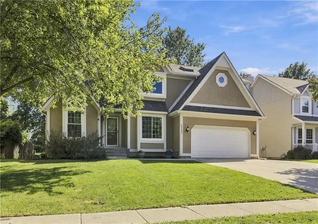 Photo 2 of Single family home for sale at 1237 E Meadow Ln, Olathe, KS 66062 | MLS# 2640842 | Listing updated on 2026-09-30