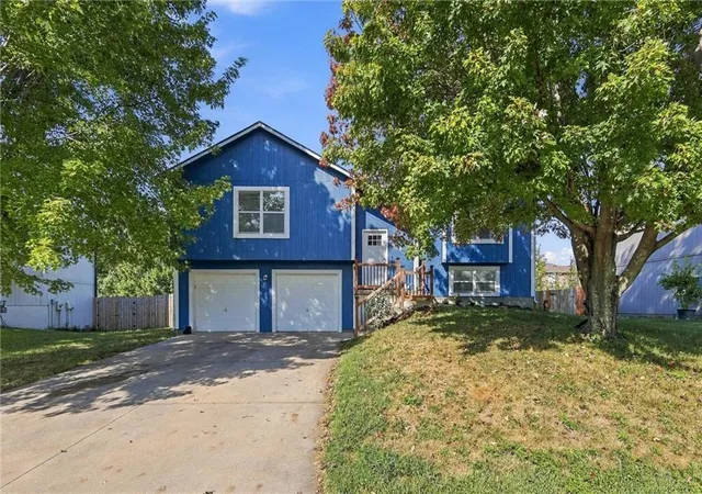 Photo 1 of Single family home for sale at 17188 Jennifer St, Gardner, KS 66030 | MLS# 2640859 | Listing updated on 2026-10-03