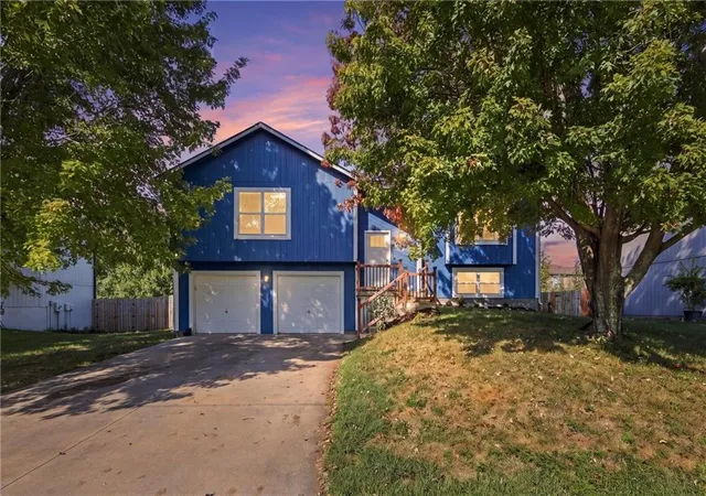 Photo 2 of Single family home for sale at 17188 Jennifer St, Gardner, KS 66030 | MLS# 2640859 | Listing updated on 2026-10-03