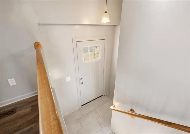 Photo 4 of Single family home for sale at 17188 Jennifer St, Gardner, KS 66030 | MLS# 2640859 | Listing updated on 2026-10-03