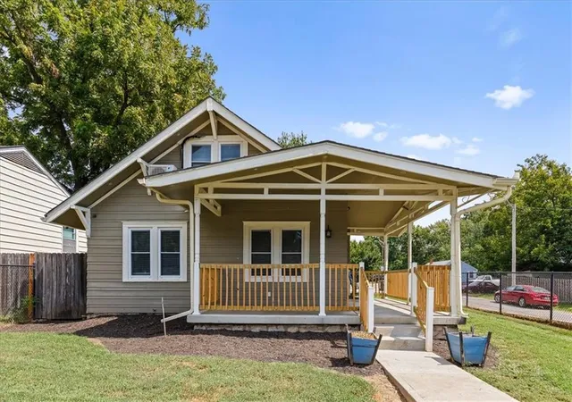 Photo 1 of Single family home for sale at 8315 Paseo Blvd, Kansas City, MO 64131 | MLS# 2640861 | Listing updated on 2026-09-08