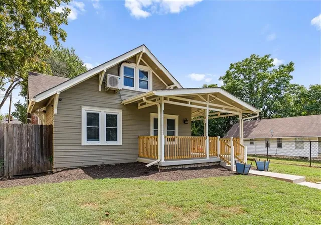 Photo 1 of Single family home for sale at 8315 Paseo Blvd, Kansas City, MO 64131 | MLS# 2640861 | Listing updated on 2026-10-05