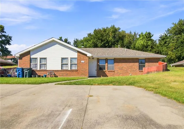 Photo 3 of Multi family home for sale at 232 Se 121st Road, Warrensburg, MO 64093 | MLS# 2640869 | Listing updated on 2026-09-12