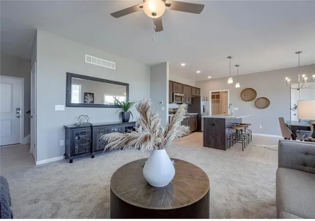 Photo 2 of Single family home for sale at 3037 Nw 96th Terrace, Kansas City, MO 64154 | MLS# 2640877 | Listing updated on 2026-09-08