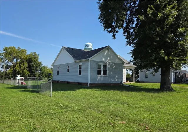 Photo 2 of Single family home for sale at 620 W 25th Terrace, Higginsville, MO 64037 | MLS# 2640880 | Listing updated on 2026-10-03