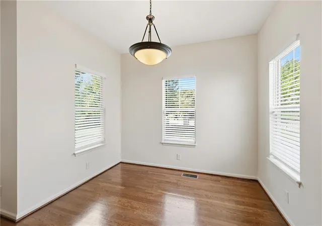 Photo 3 of Single family home for sale at 16872 W 164th Place, Olathe, KS 66062 | MLS# 2640881 | Listing updated on 2026-10-01