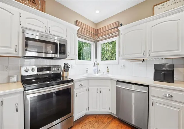 Photo 2 of Sale Pending at 16150 W 156th Place, Olathe, KS 66062 | MLS# 2640910 | Listing updated on 2026-09-28