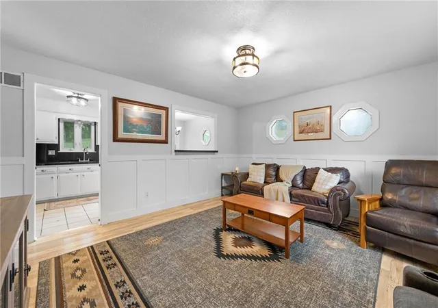 Photo 3 of Single family home for sale at 15 Village Cir Dr, Platte City, MO 64079 | MLS# 2640919 | Listing updated on 2026-09-16