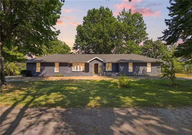 Photo 1 of Single family home for sale at 16413 Quinn Rd, Smithville, MO 64089 | MLS# 2640934 | Listing updated on 2026-09-24